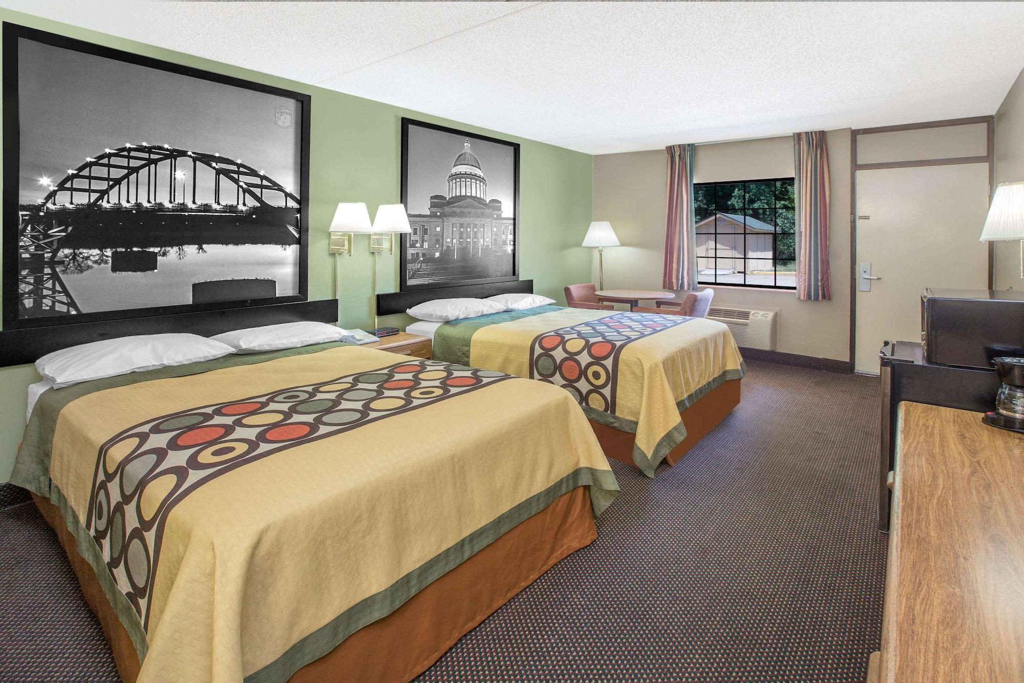 Super 8 By Wyndham Clarksville Ar Kültér fotó