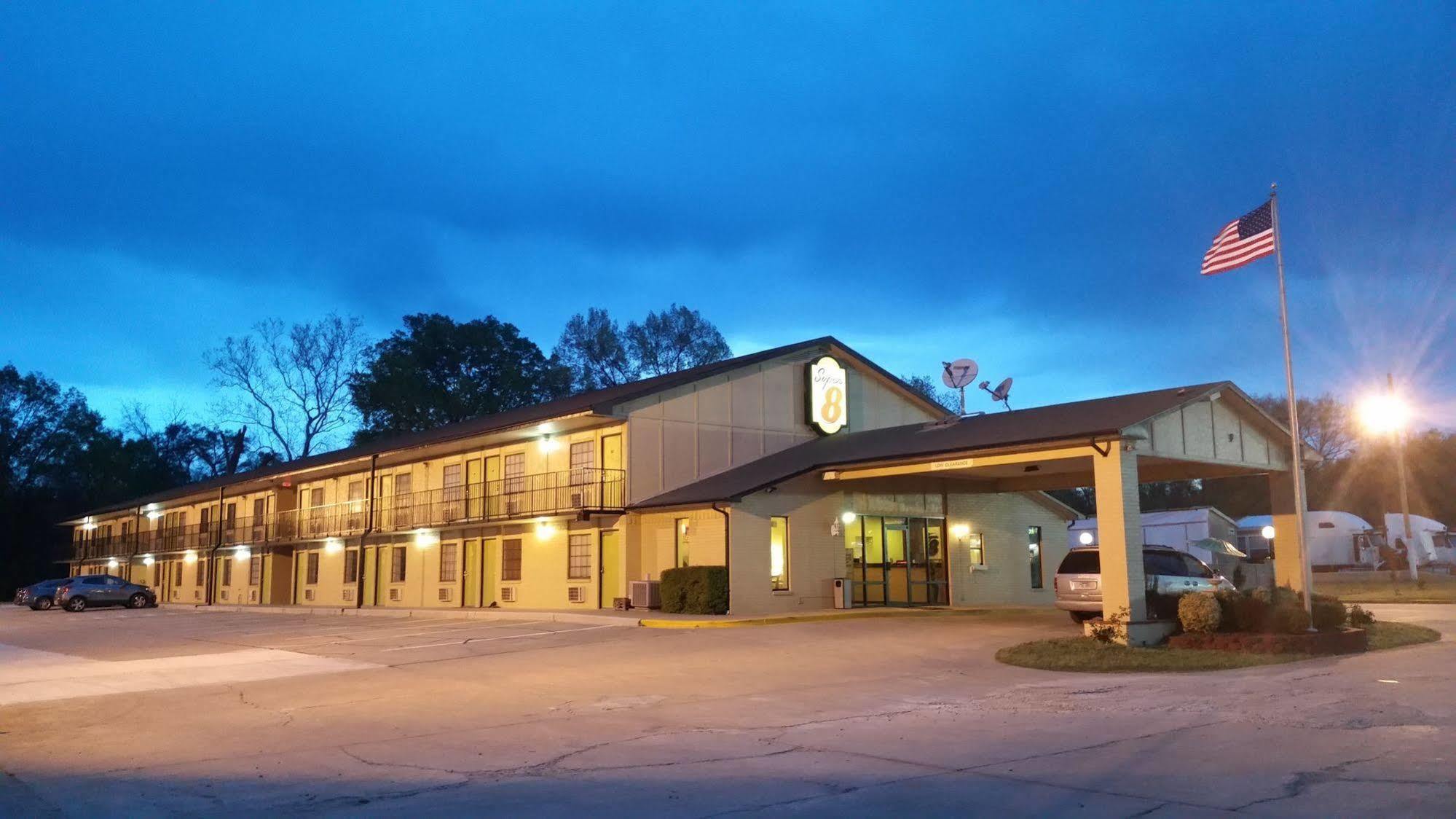 Super 8 By Wyndham Clarksville Ar Kültér fotó
